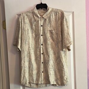 Tommy Bahama Medium Men's Cream Short Sleeve Button Down Shirt
